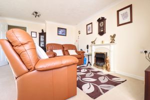 Lounge/Diner- click for photo gallery